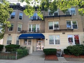 1114 Commonwealth Ave, Unit B