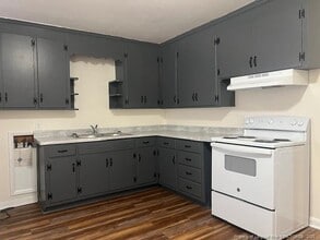 5014 Hodge St in Fayetteville, NC - Building Photo - Building Photo