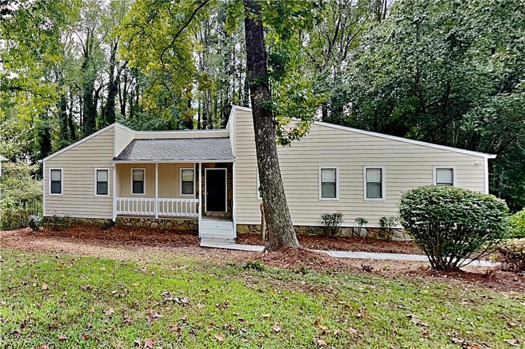 1630 Rex Dr in Marietta, GA - Foto de edificio