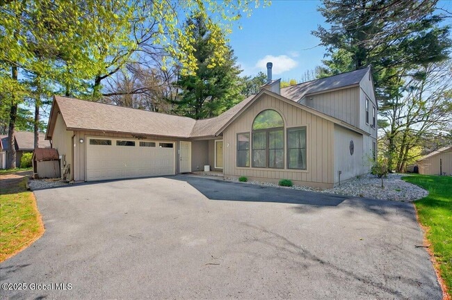 2 Glade Mallow Rd