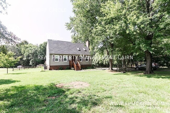 101 Woodruff Cir in Lynchburg, VA - Building Photo - Building Photo