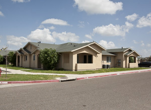 Casa Saldana Apartments in Mercedes, TX - Building Photo - Building Photo