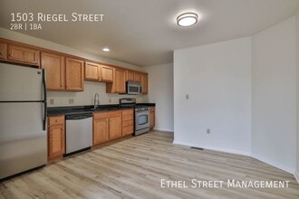 1503 Riegel St in Hellertown, PA - Building Photo - Building Photo