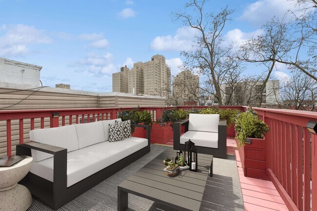489 Mercer St in Jersey City, NJ - Building Photo - Building Photo