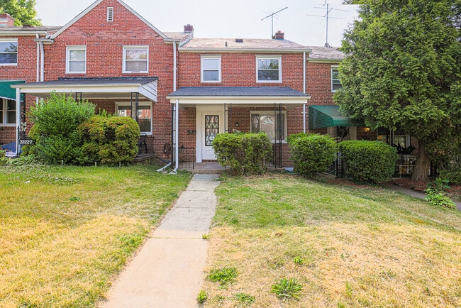 property at 3825 Rexmere Rd