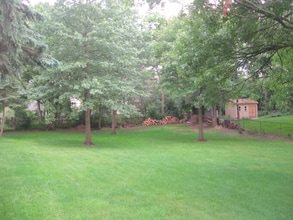 3746 Fairview Ave in Downers Grove, IL - Foto de edificio - Building Photo