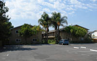 Country Woods in Lakeside, CA - Foto de edificio - Building Photo