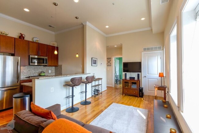 property at 739 Newton Pl NW