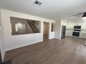 4608 Doig Ln in Las Vegas, NV - Building Photo - Building Photo