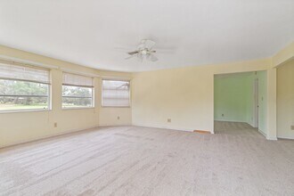13231 Saddleback Trail in Spring Hill, FL - Building Photo - Building Photo