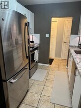 675 Wonderland Rd S in London, ON - Building Photo - Building Photo