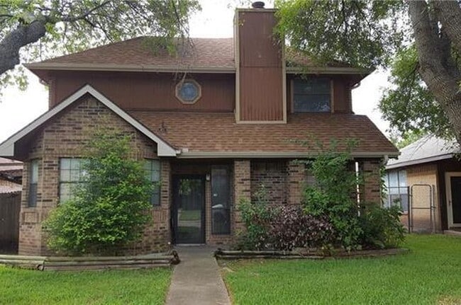 property at 1124 Cypress Ln