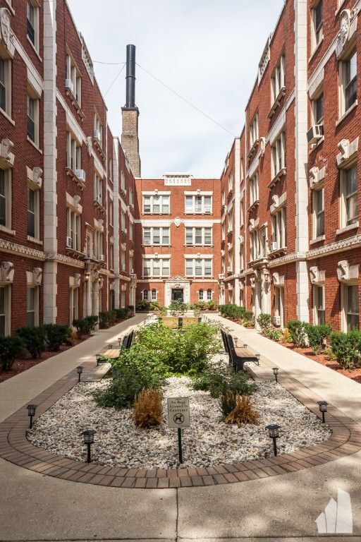 property at 540 W Surf St