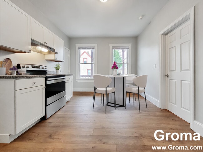 108 Callender St, Unit 2 in Boston, MA - Building Photo - Building Photo