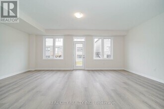 30 Ziibi Wy in Clarington, ON - Building Photo - Building Photo