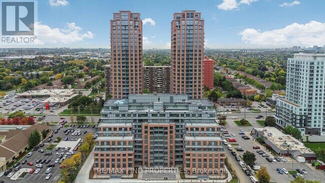 3260 Sheppard Ave E in Toronto, ON - Building Photo - Building Photo