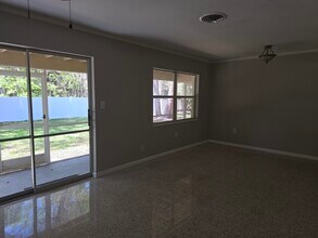 302 Longwood Dr in Brooksville, FL - Building Photo - Building Photo