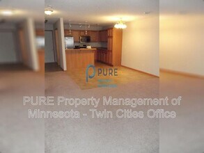 6211 32nd Ave N in Minneapolis, MN - Building Photo - Building Photo