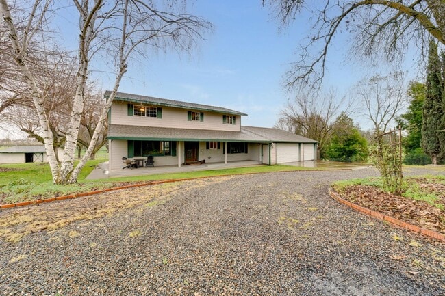 12707 Leo Ln in Wilton, CA - Building Photo - Building Photo