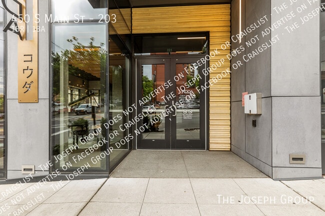 450 South Main St in Seattle, WA - Building Photo - Building Photo