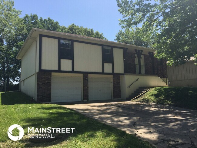 1417 N Millburn Ave in Independence, MO - Building Photo - Building Photo