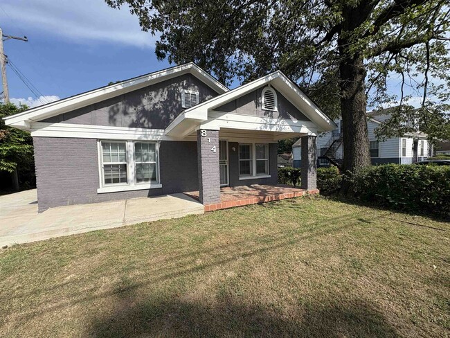 property at 814 N Merton St