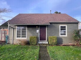 1190 S 5th St in Lebanon, OR - Building Photo