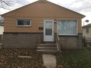4739 W Luscher Ave in Milwaukee, WI - Building Photo - Building Photo