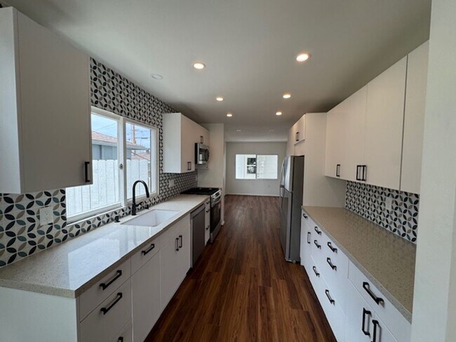 property at 308 Palomar Ave