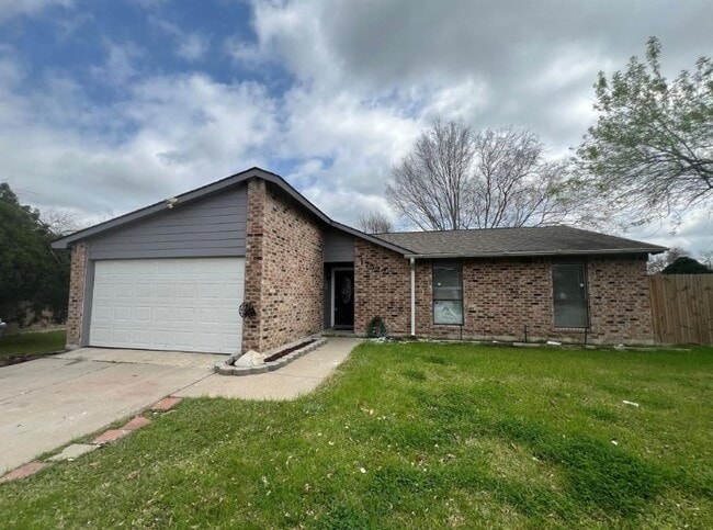 property at 17527 Fieldglen Dr