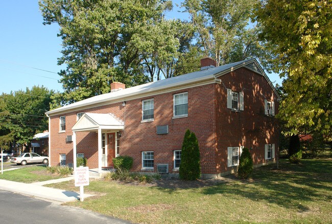 1414 Ombersley Ln in Columbus, OH - Foto de edificio - Building Photo