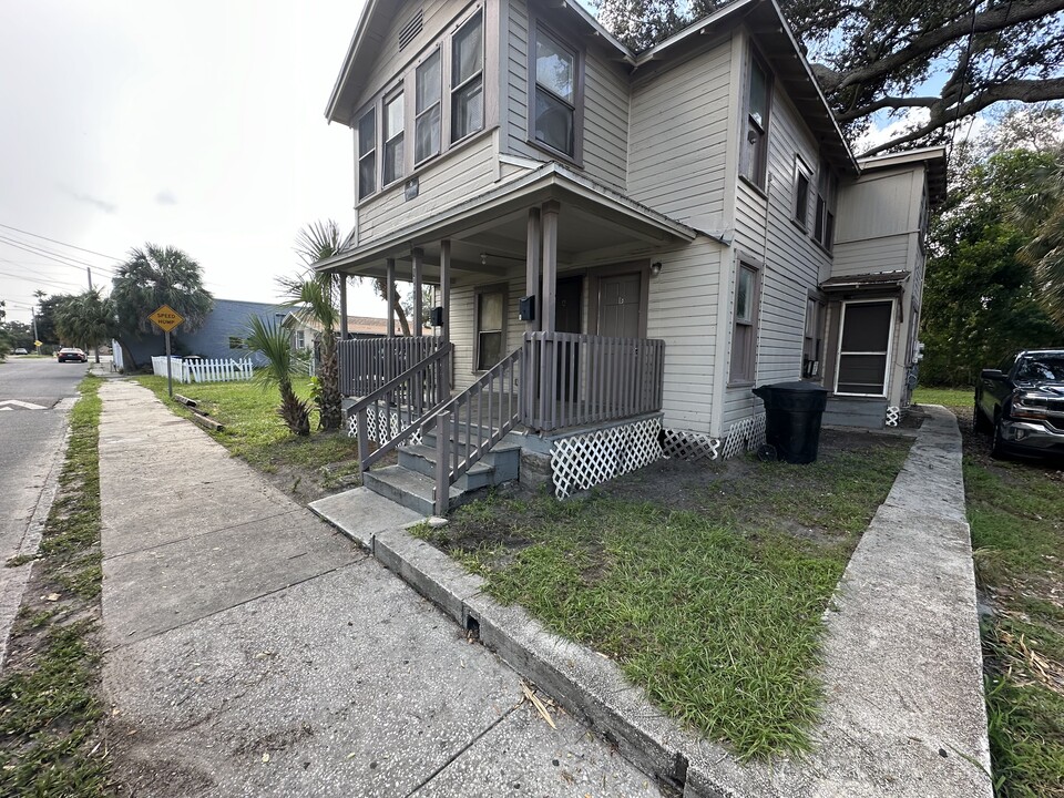 1701 14th St S, Unit 1 in St. Petersburg, FL - Building Photo