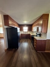 2812 25th St in Great Bend, KS - Building Photo - Building Photo