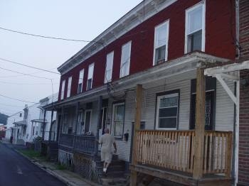 26 N Price St in St. Clair, PA - Foto de edificio