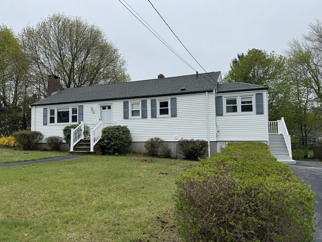property at 12 Seneca Rd