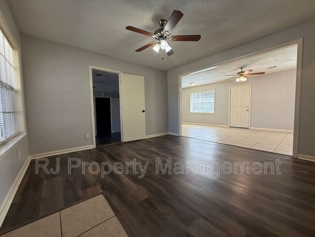 4921 Wooddale Ave in Memphis, TN - Building Photo - Building Photo