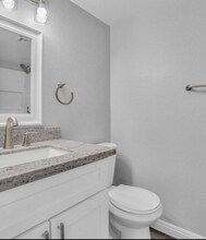 16728 E Westby Dr, Unit 103 in Fountain Hills, AZ - Building Photo - Building Photo