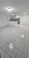 9723 Hammocks Blvd in Miami, FL - Building Photo - Building Photo