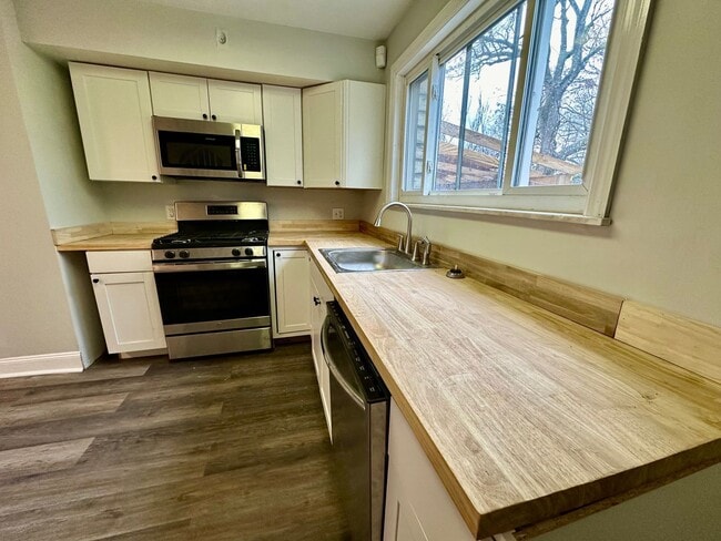 1825 Rialto St in Pittsburgh, PA - Building Photo - Building Photo