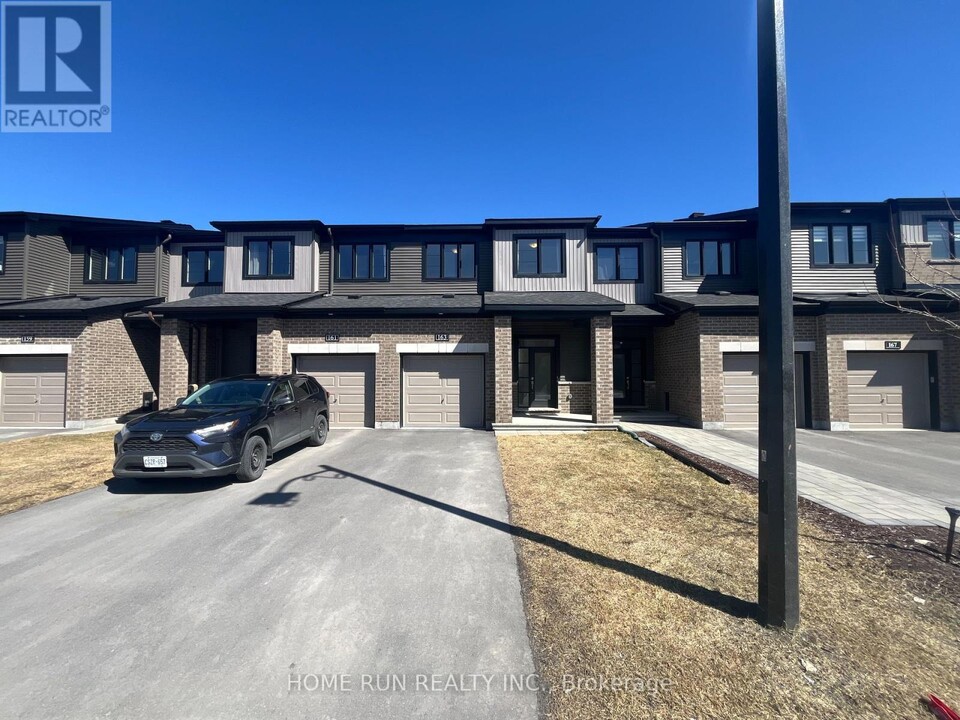 163 Namaste Walk in Ottawa, ON - Building Photo