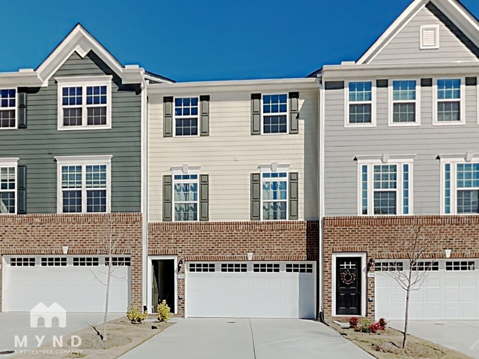 206 Tamworth Creek in Durham, NC - Building Photo