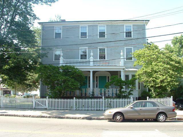 279 Washington St, Unit 2 in Brookline, MA - Foto de edificio