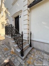 63-48 Carlton St-Unit -2 in Queens, NY - Building Photo - Building Photo