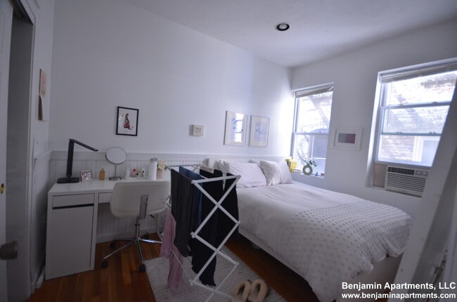16 Cleveland Pl, Unit 2