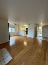 11349 Avenida De Los Lobos in San Diego, CA - Building Photo - Building Photo