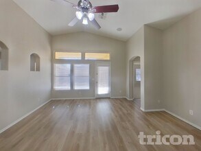 8529 W Hughes Dr in Tolleson, AZ - Building Photo - Building Photo