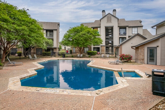 West Lake Villas in San Antonio, TX - Building Photo - Building Photo