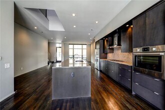 721 Longleaf Dr NE in Atlanta, GA - Building Photo - Building Photo