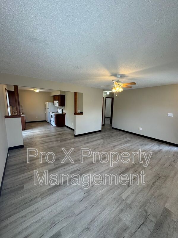 753 S Campbell