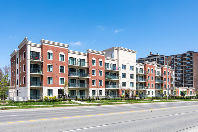 Bridgewood Suites in Mississauga, ON - Building Photo - Building Photo